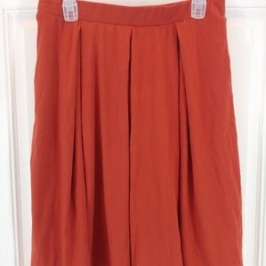 Lularoe Madison Skirt, has pockets